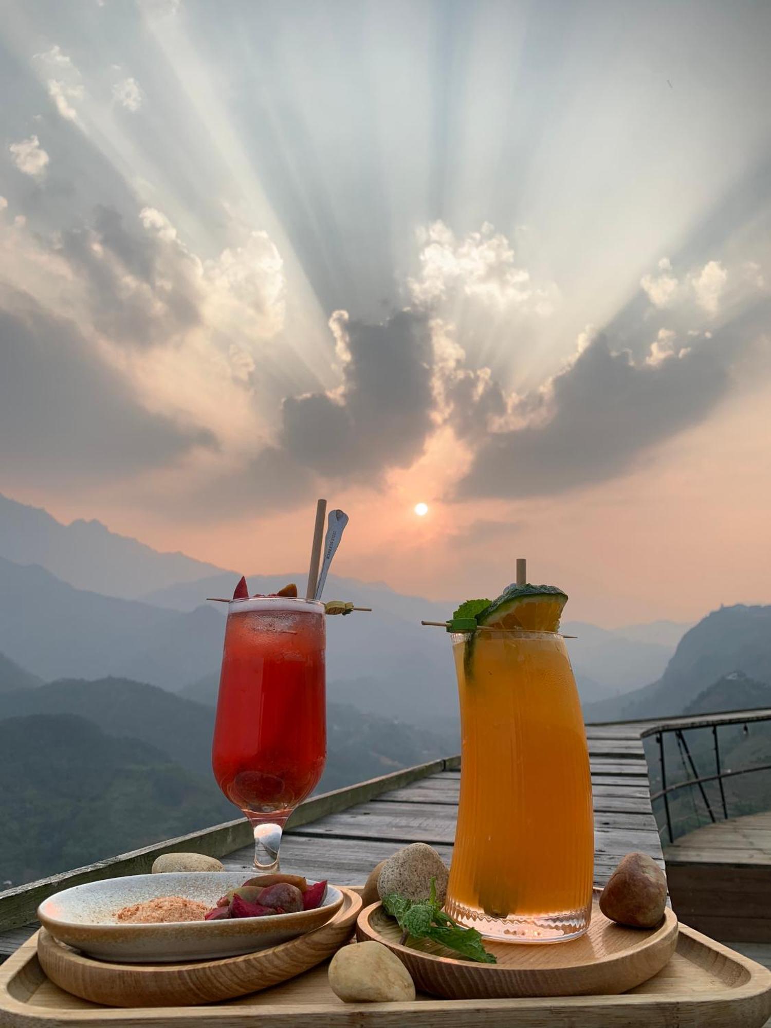 Phansi - Glamping, View Point 360, Bar & Bbq 萨帕 外观 照片